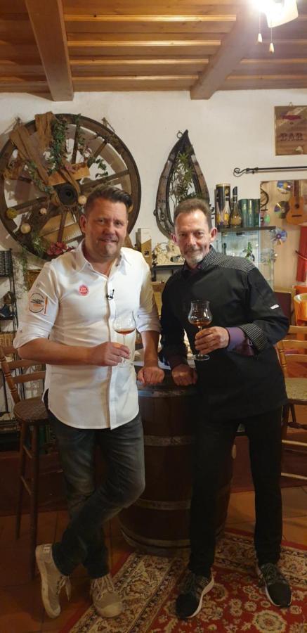 Pension Und Restaurant Die Burg Ehrenfriedersdorf Buitenkant foto