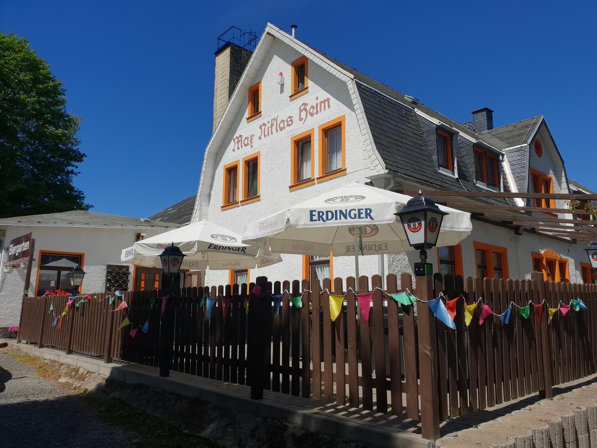 Pension Und Restaurant Die Burg Ehrenfriedersdorf Buitenkant foto